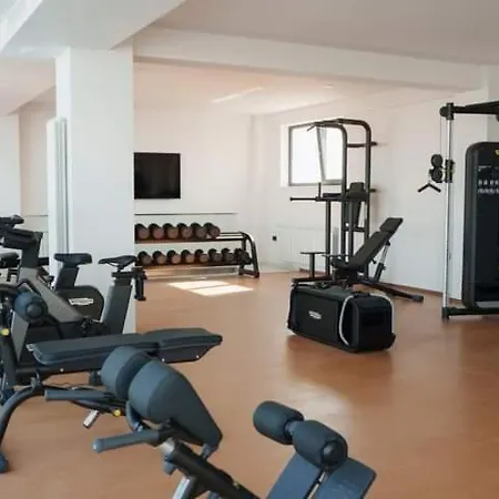 Infinity Aparthotel- Five Star Pool & Năvodari