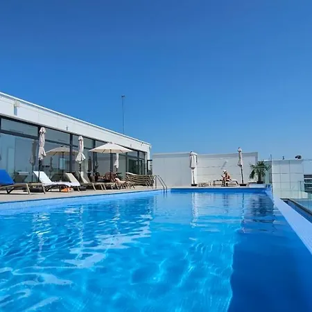 Infinity Aparthotel- Five Star Pool & Năvodari